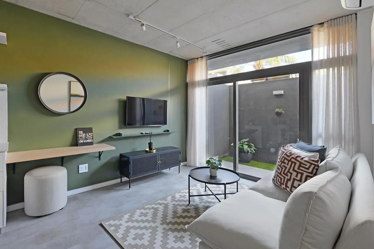 Six On N - Fluent Serviced Apartments ケープタウン